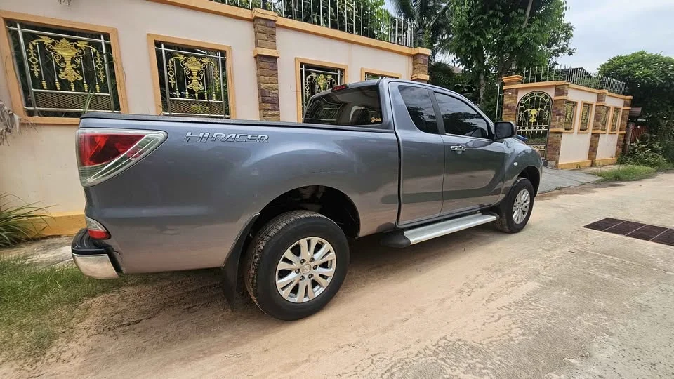 2015 Mazda BT-Series II 3
