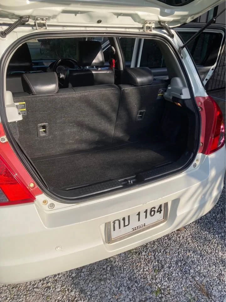 2011 Suzuki Swift I 3