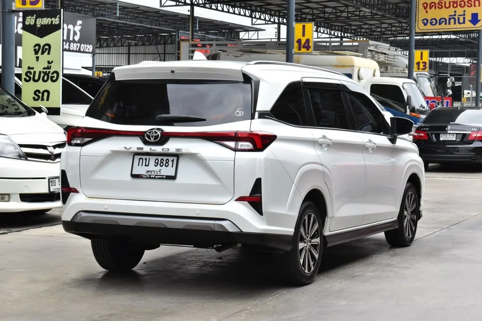 2022 Toyota Veloz III 3