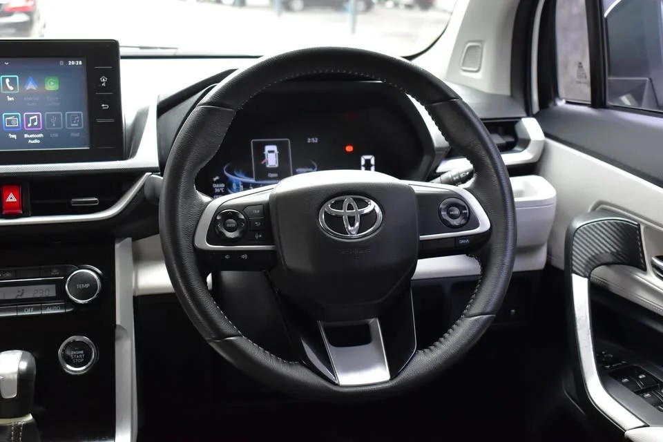 2022 Toyota Veloz III 2