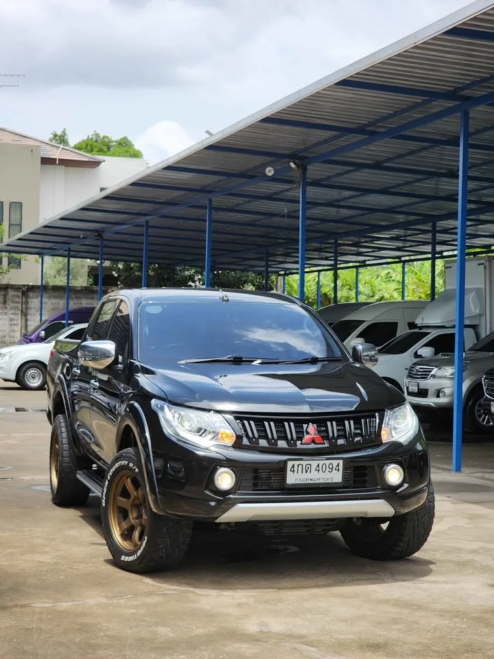 2015 Mitsubishi Triton V 2