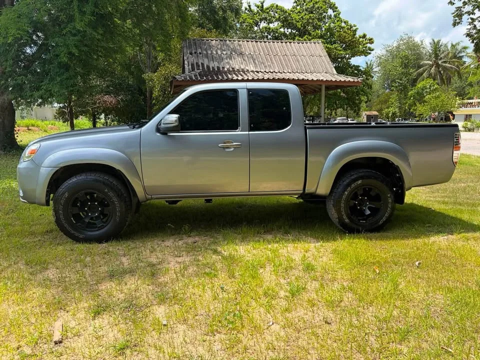 Mazda BT-Series I 3