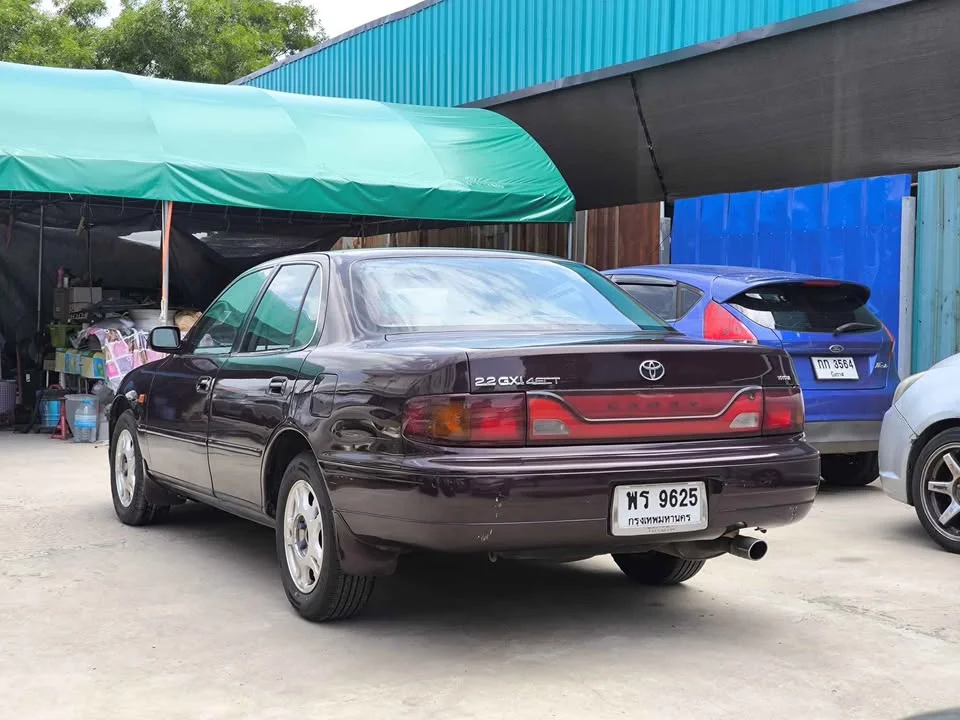 1997 Toyota Camry III (XV10) 3
