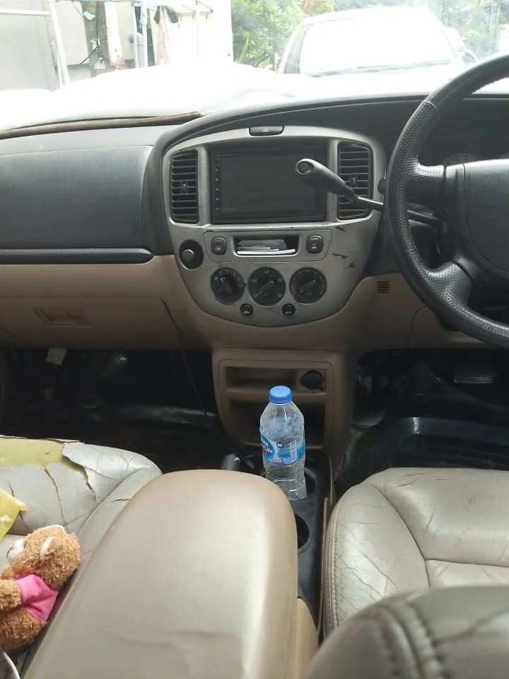 2004 Ford Escape I 2