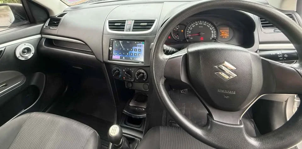 2013 Suzuki Swift II 2