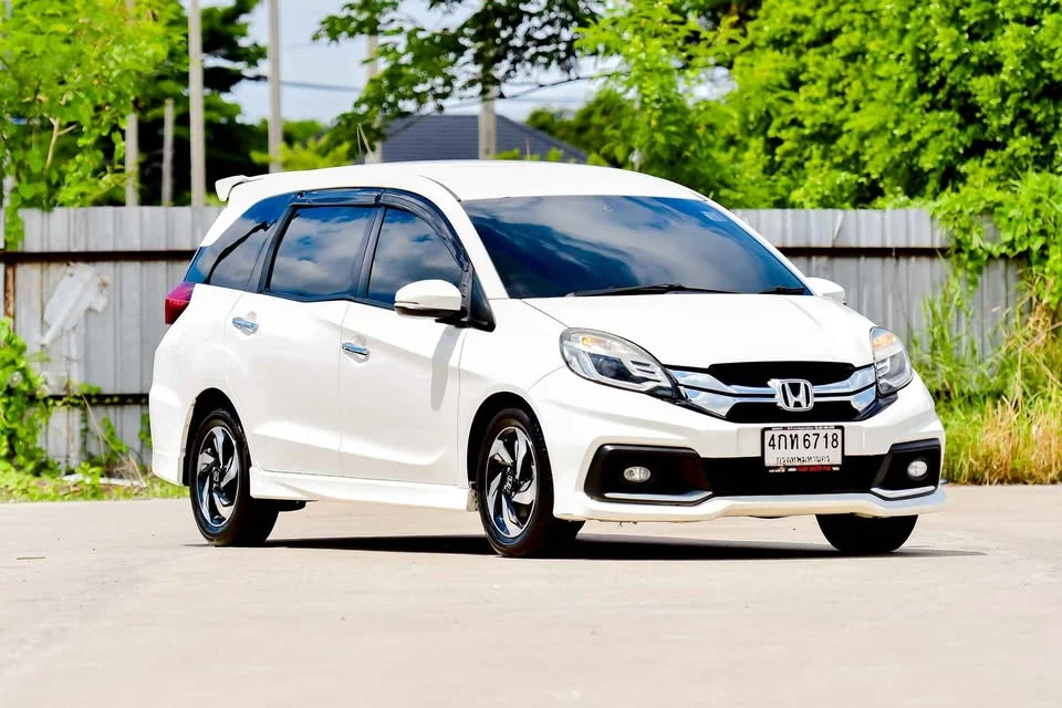2015 Honda Mobilio II 3