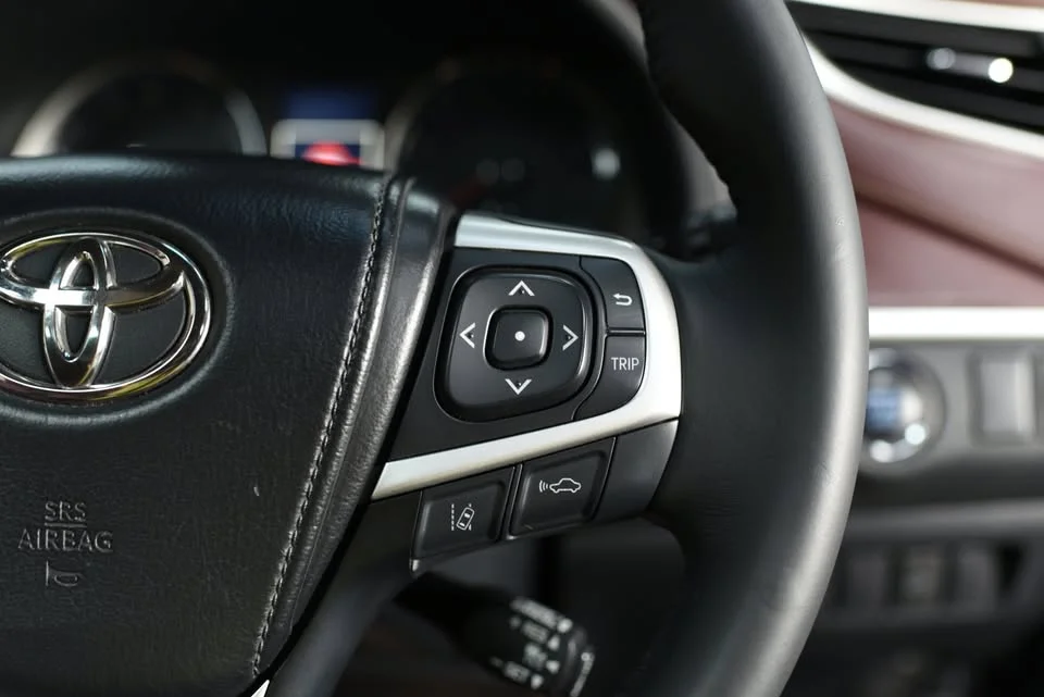 2014 Toyota Harrier III 2