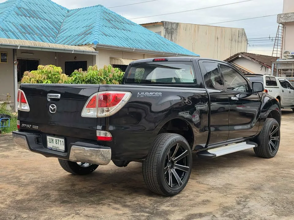 2012 Mazda BT-Series II 3