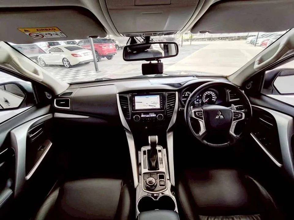 2017 Mitsubishi Pajero Sport III 3