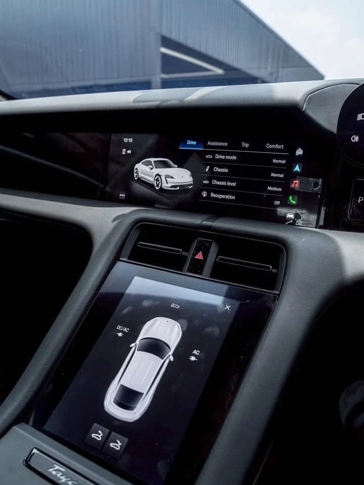 2021 Porsche Taycan 9J1 2