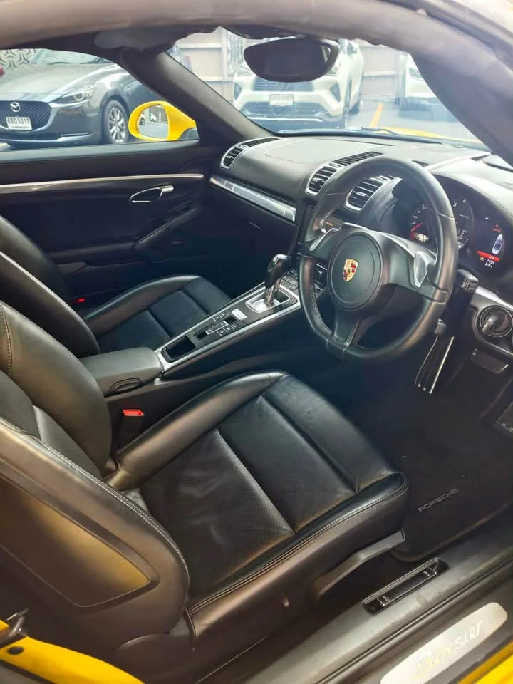 2013 Porsche Boxster and Cayman III 2