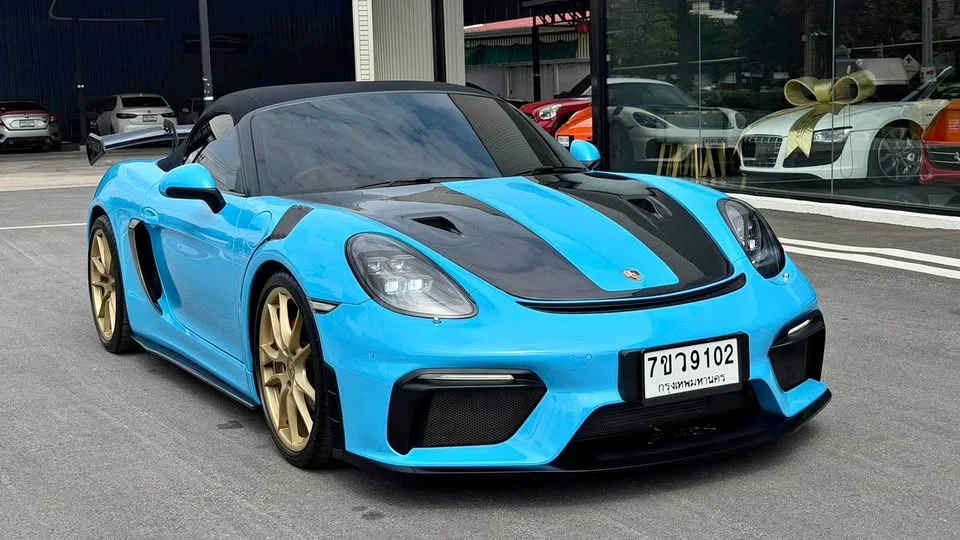 2013 Porsche Boxster and Cayman III 3