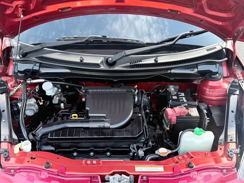 2014 Suzuki Swift II 3