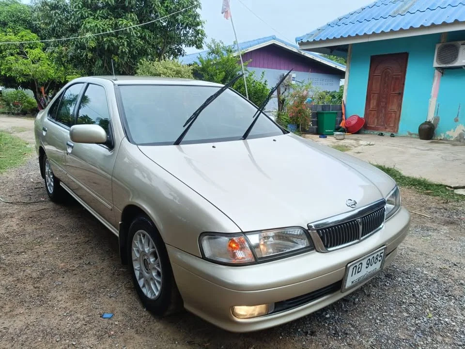 2000 Nissan Sunny IV 2