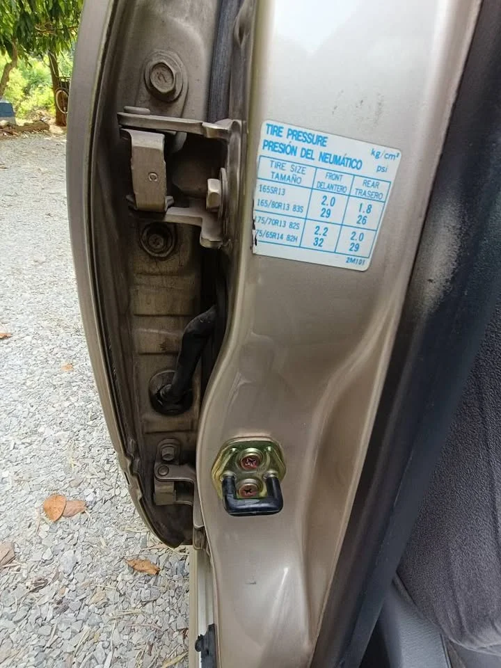 2000 Nissan Sunny IV 3