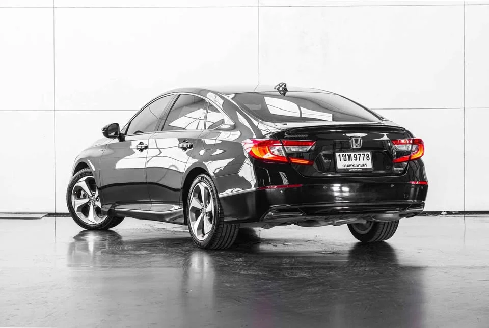 2020 Honda Accord X 3