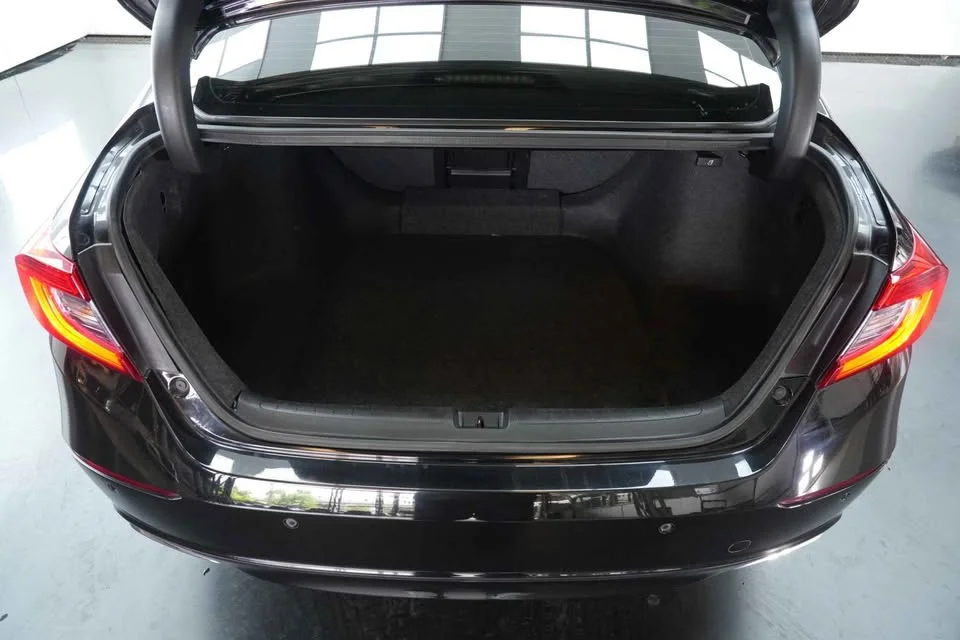 2020 Honda Accord X 2