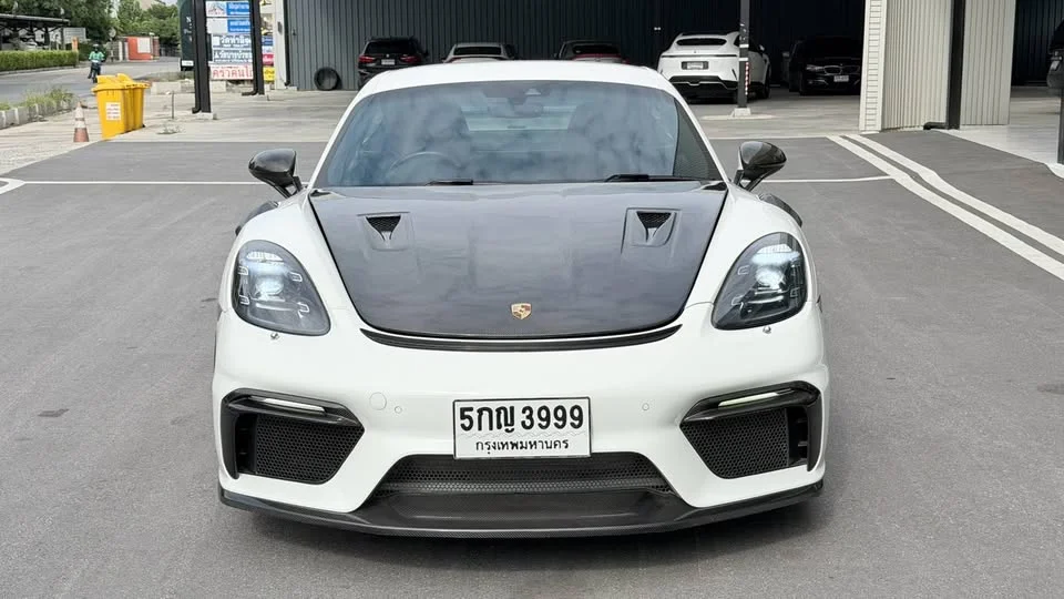 2017 Porsche 718 Boxster and Cayman IV 3