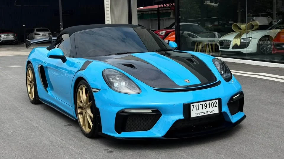 2014 Porsche Boxster and Cayman III 2