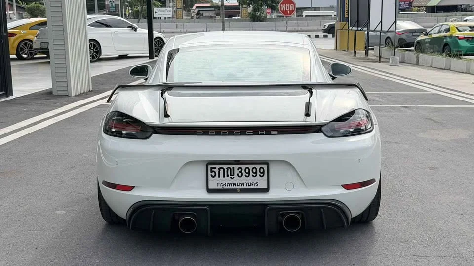 2017 Porsche 718 Boxster and Cayman IV 2