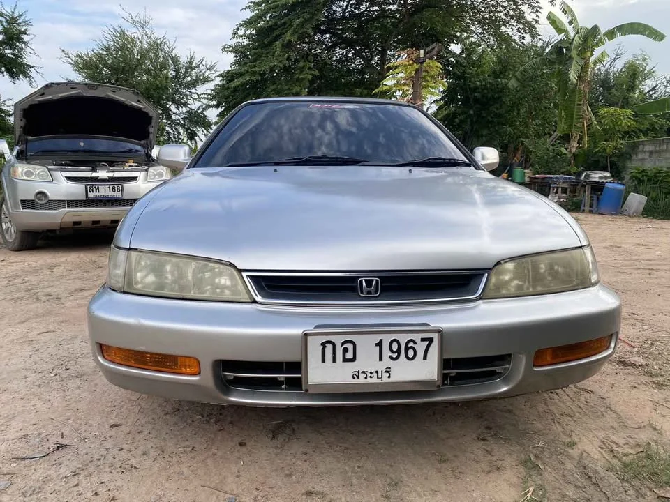 1998 Honda Accord V 2