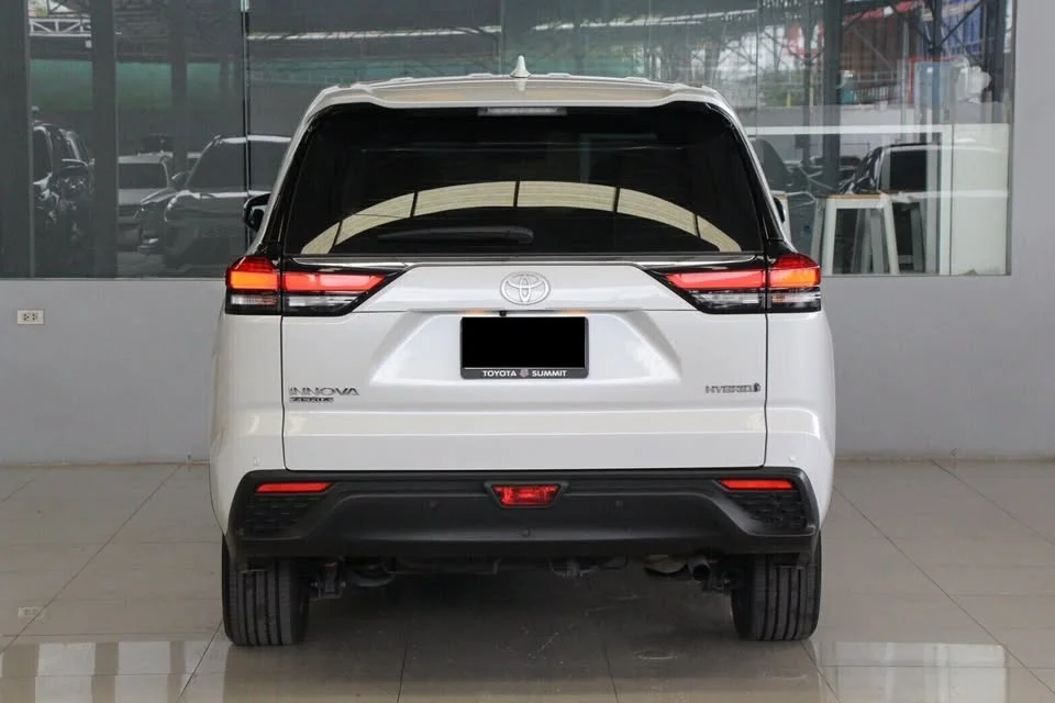 2025 Toyota Innova III 2