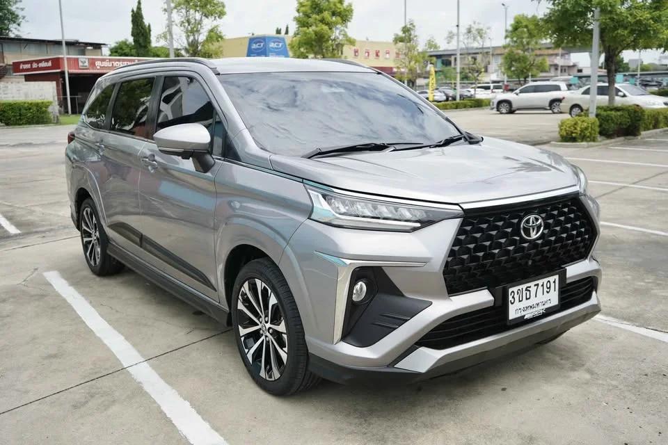 2022 Toyota Veloz III 3