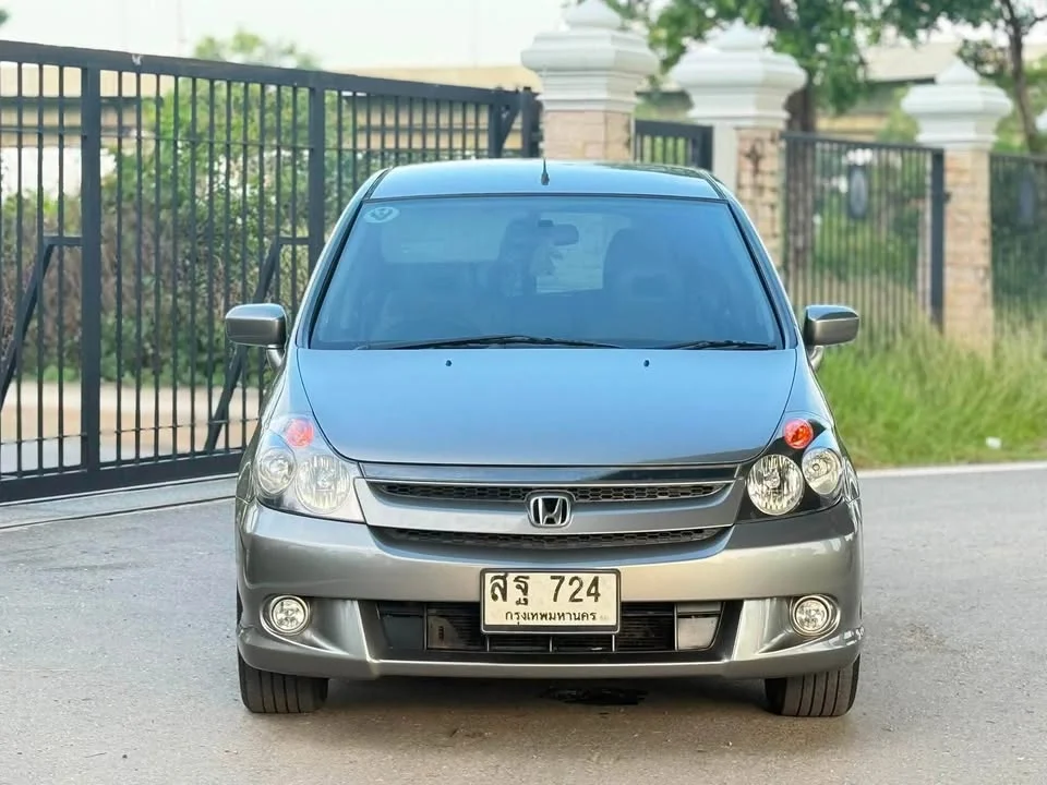 2006 Honda Stream I 3