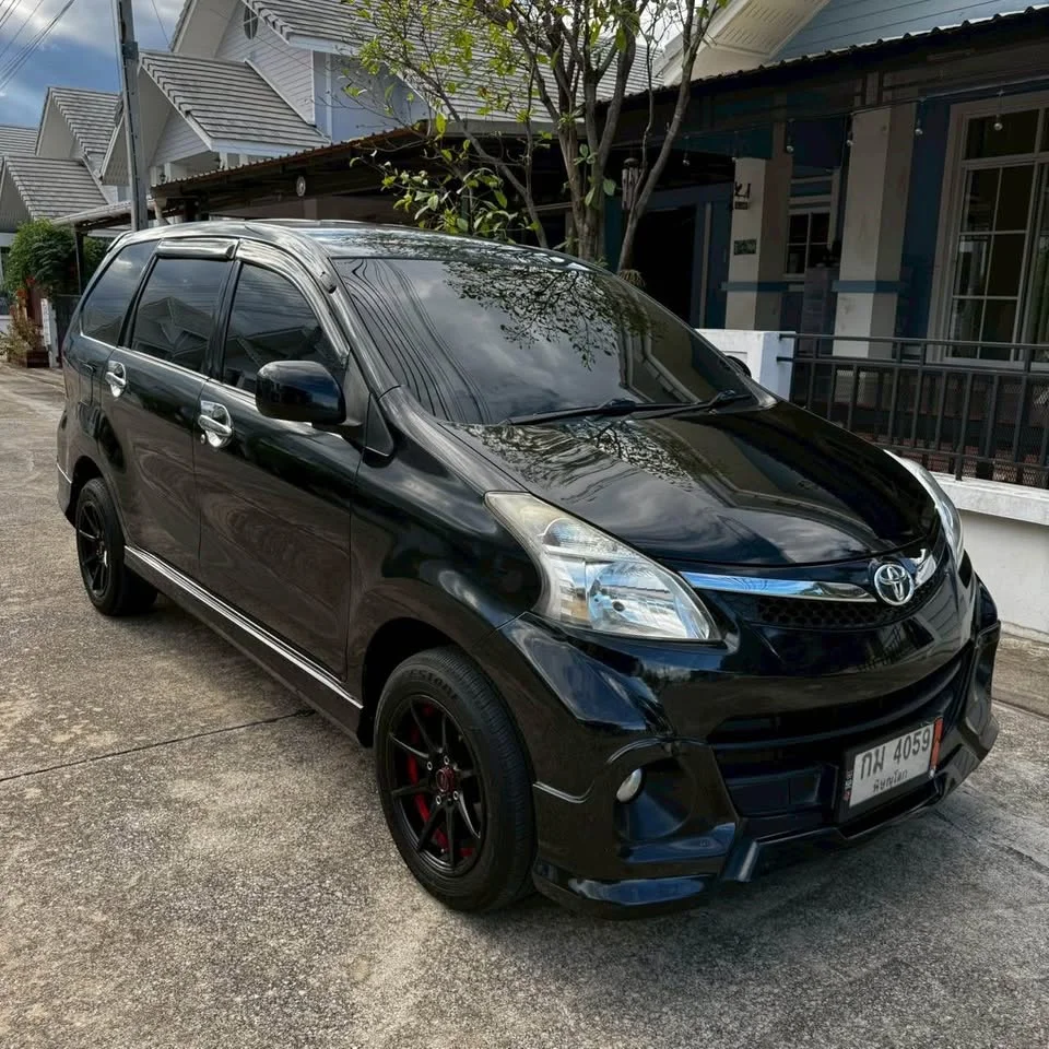 2014 Toyota Avanza II 3
