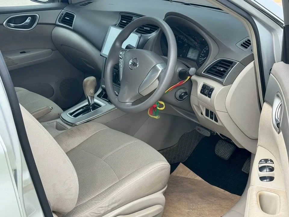 2013 Nissan Sylphy III (B17) 2
