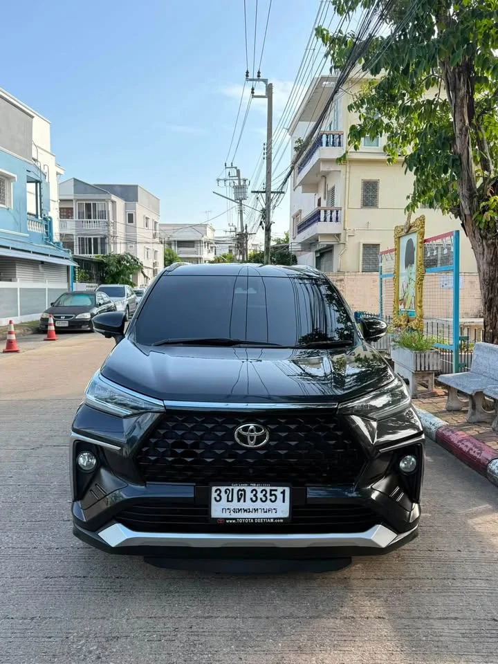 2022 Toyota Veloz III 2