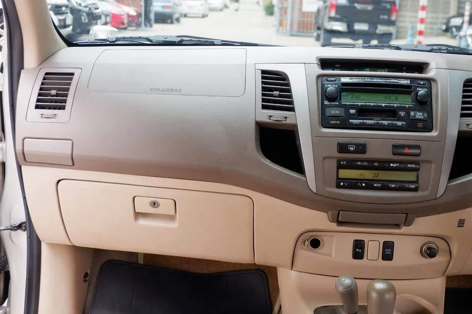 2006 Toyota Fortuner I 3