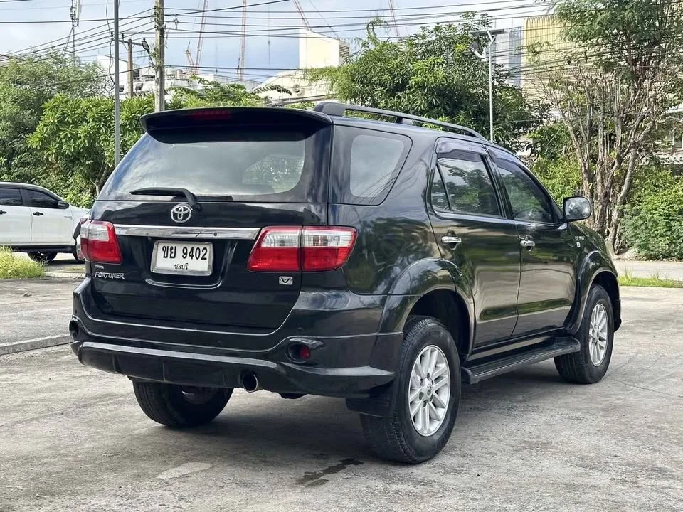 2009 Toyota Fortuner I 3