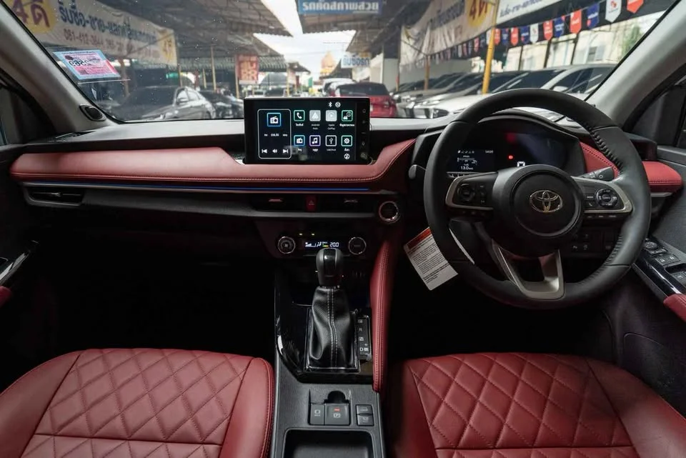 2023 Toyota Yaris ATIV IV 2