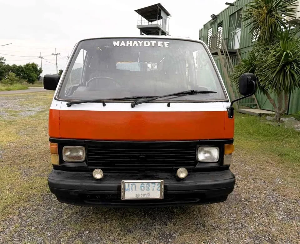 1983 Toyota Commuter III 3