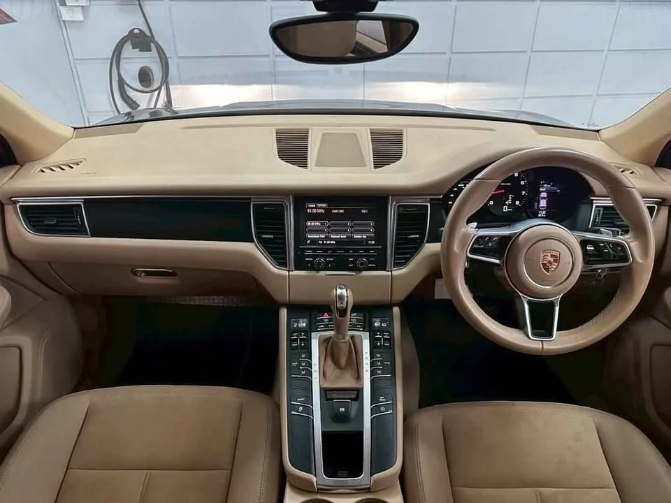 2015 Porsche Macan I 3