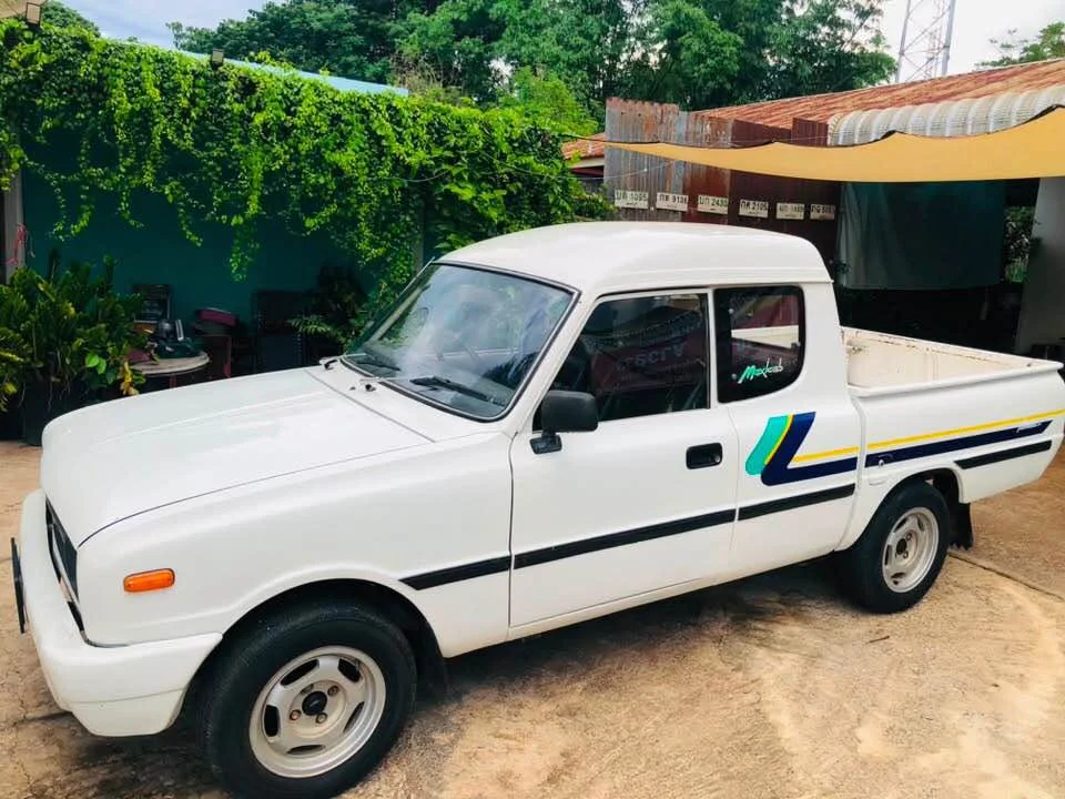 1990 Mazda B-series (Familia) III 2