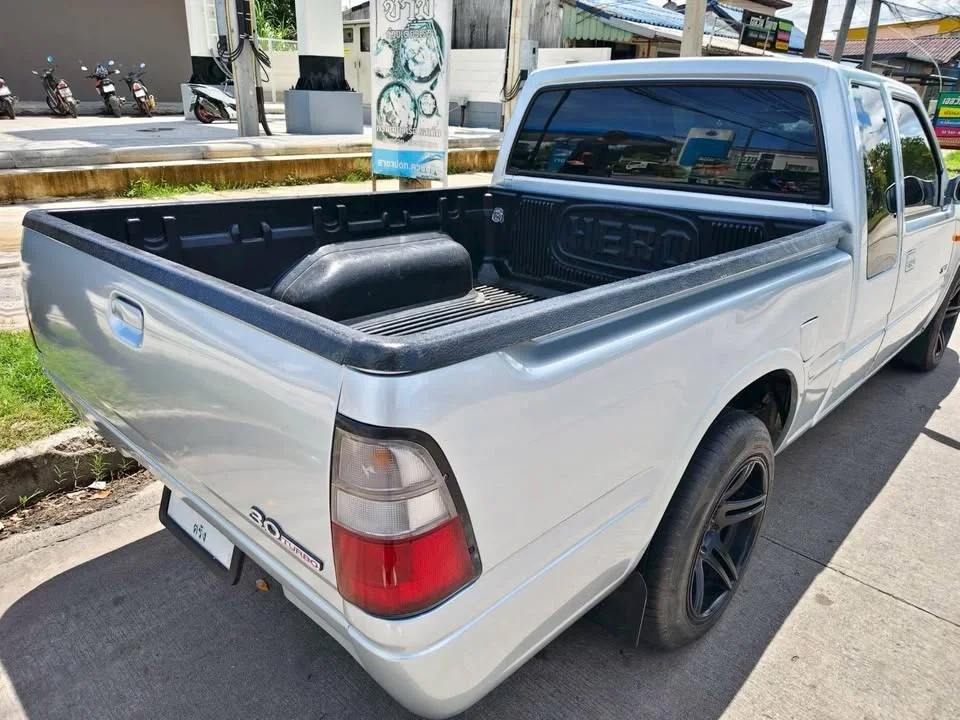 2002 Isuzu Faster Dragon Eyes III 3