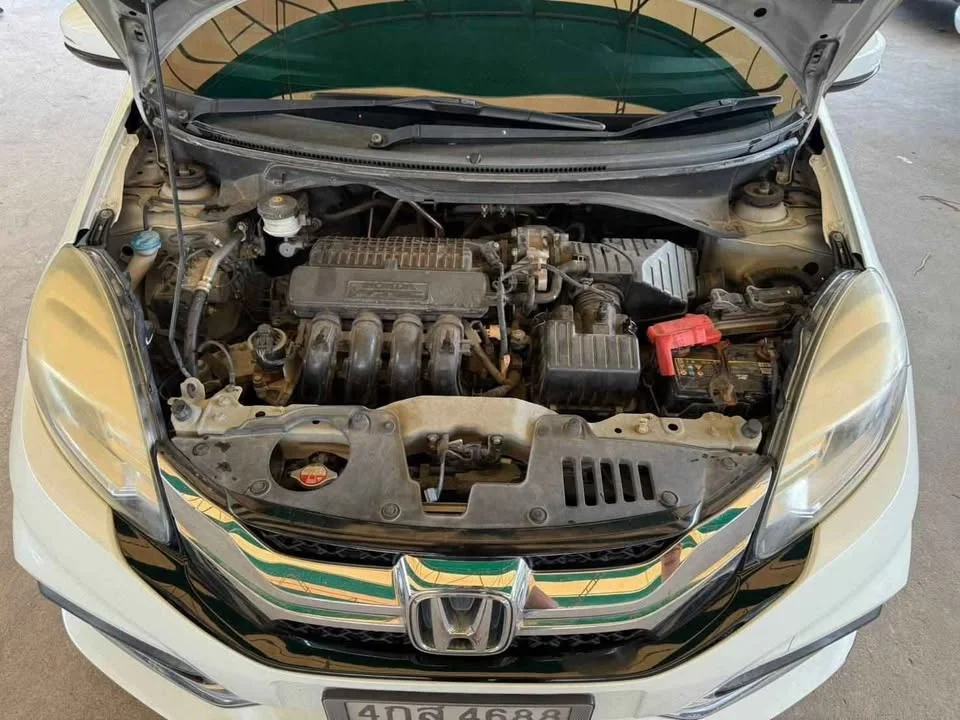 2015 Honda Mobilio II 3