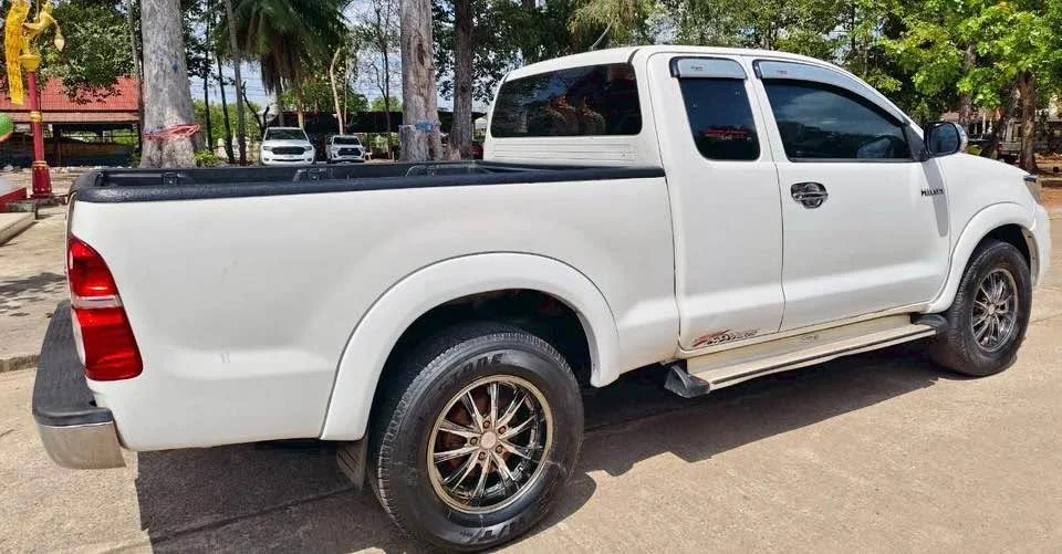 2012 Toyota Hilux VII 2