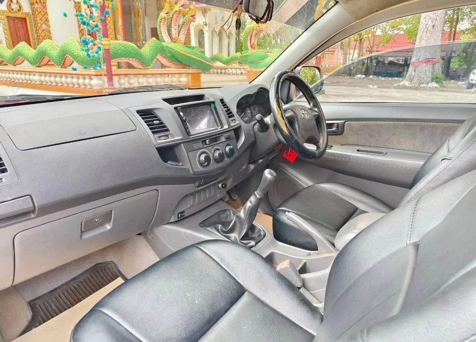 2012 Toyota Hilux VII 3