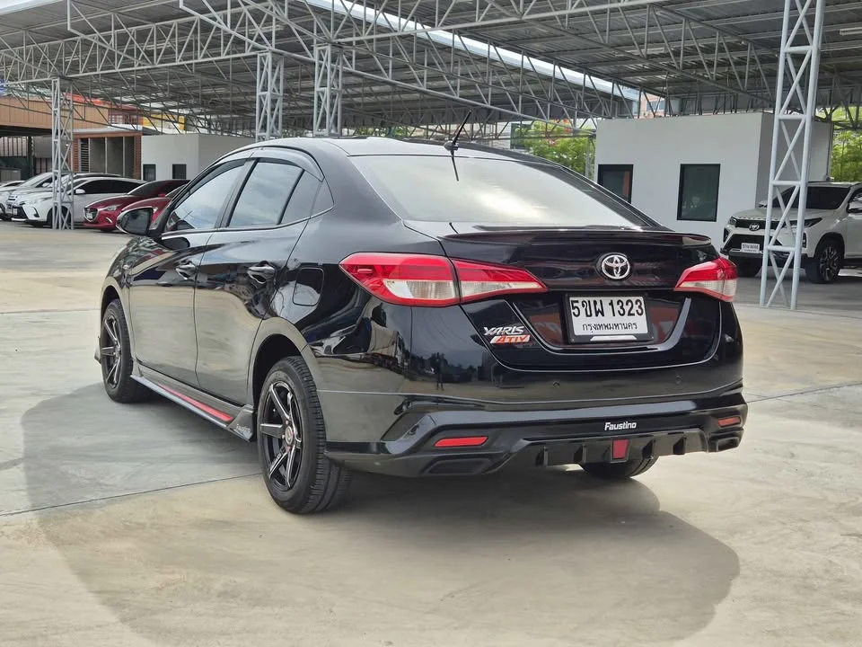 2021 Toyota Yaris ATIV III 3