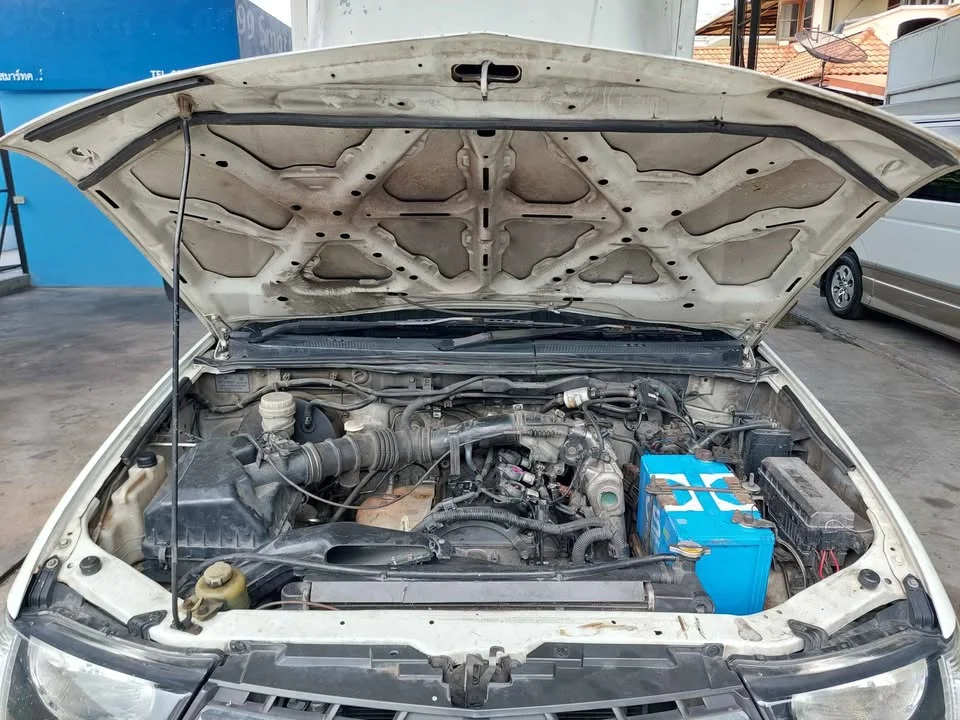 2013 Mitsubishi Triton IV 2