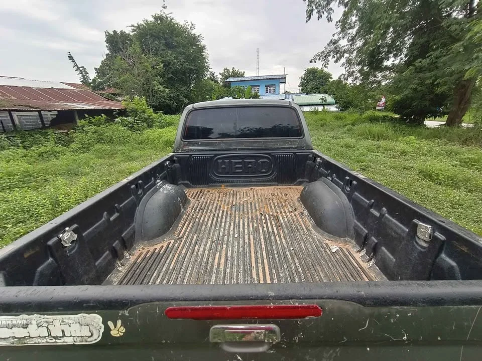 2004 Toyota Hilux Tiger VI 3