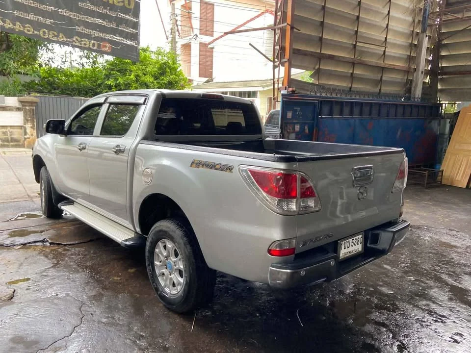 2013 Mazda BT-Series II 2