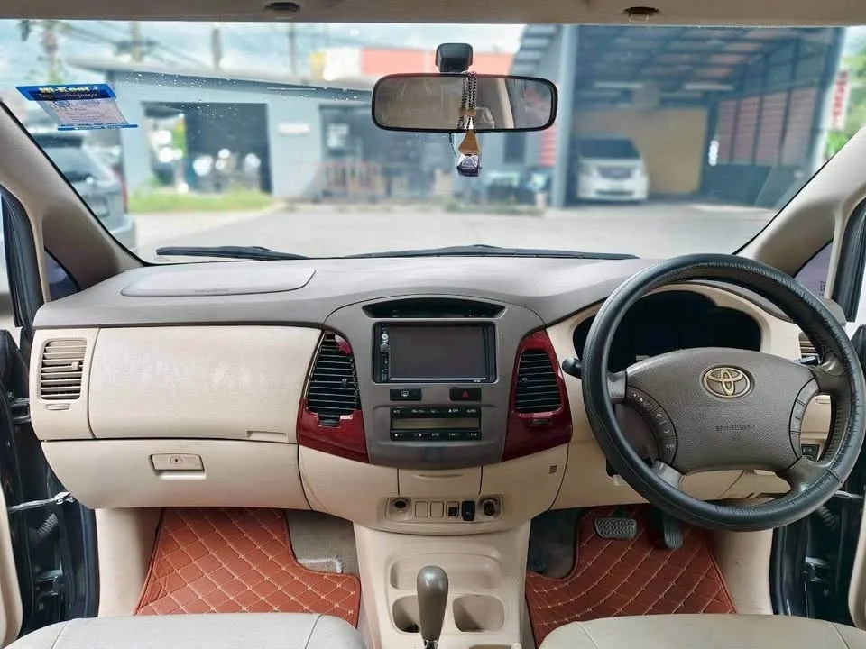 2005 Toyota Innova I 2