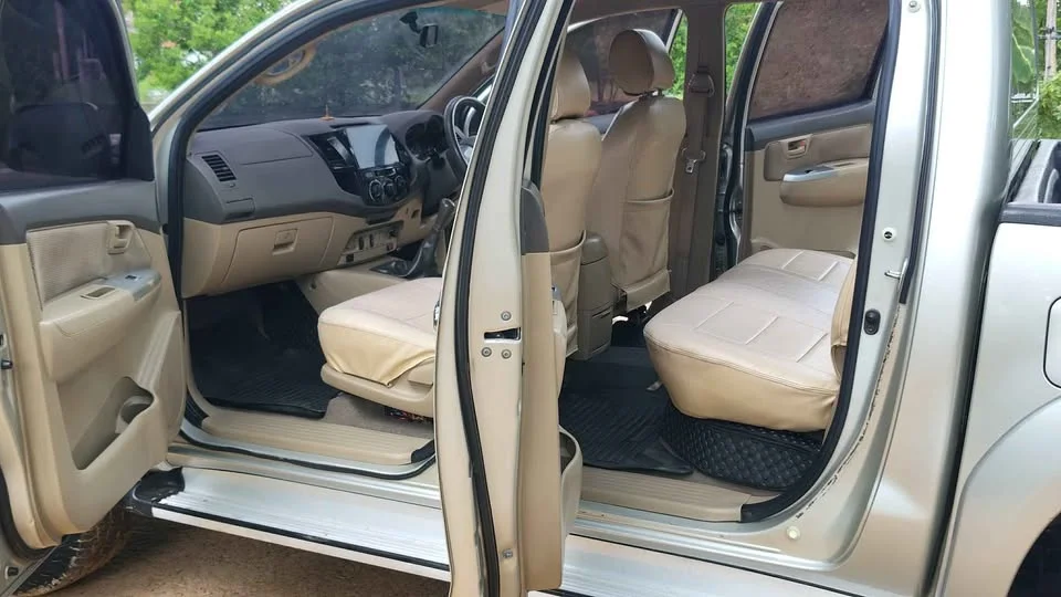2011 Toyota Hilux VII 2