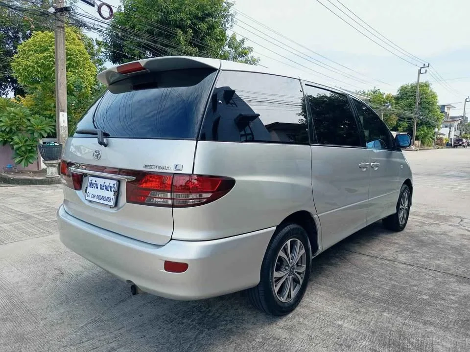 2006 Toyota Estima II 2