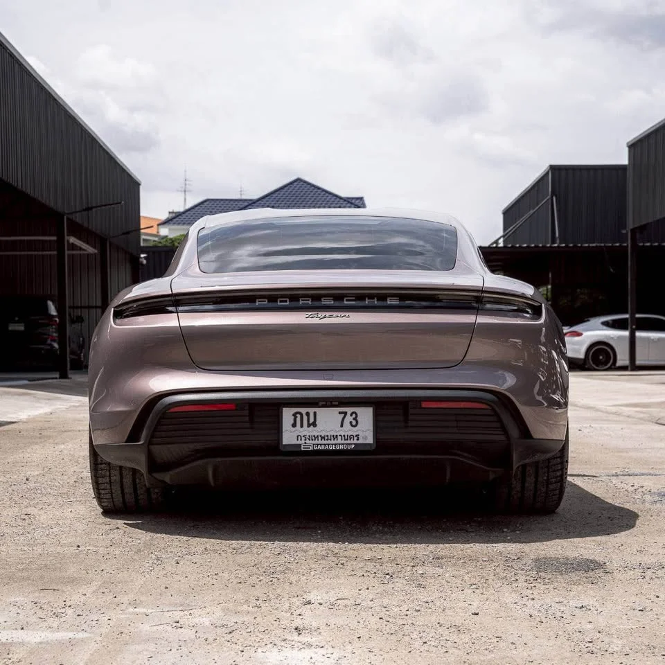 2021 Porsche Taycan 9J1 2