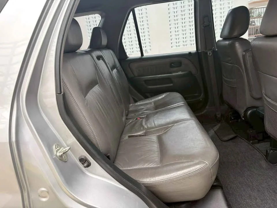 2002 Honda CR-V II 2